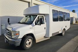 2013 Ford E450