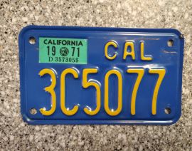 1971 California Motorcycle License Plate, DMV Clr