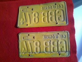 1956 CALIFORNIA YELLOW BLACK PAIR LICENSE PLATES 